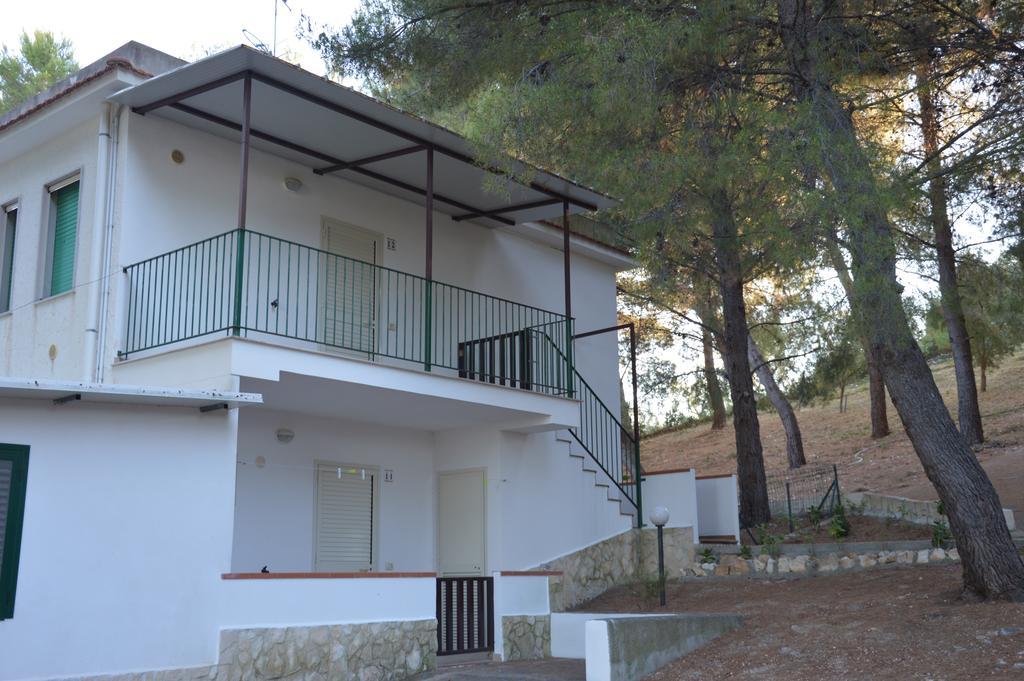 Residence San Luca Vieste Bagian luar foto