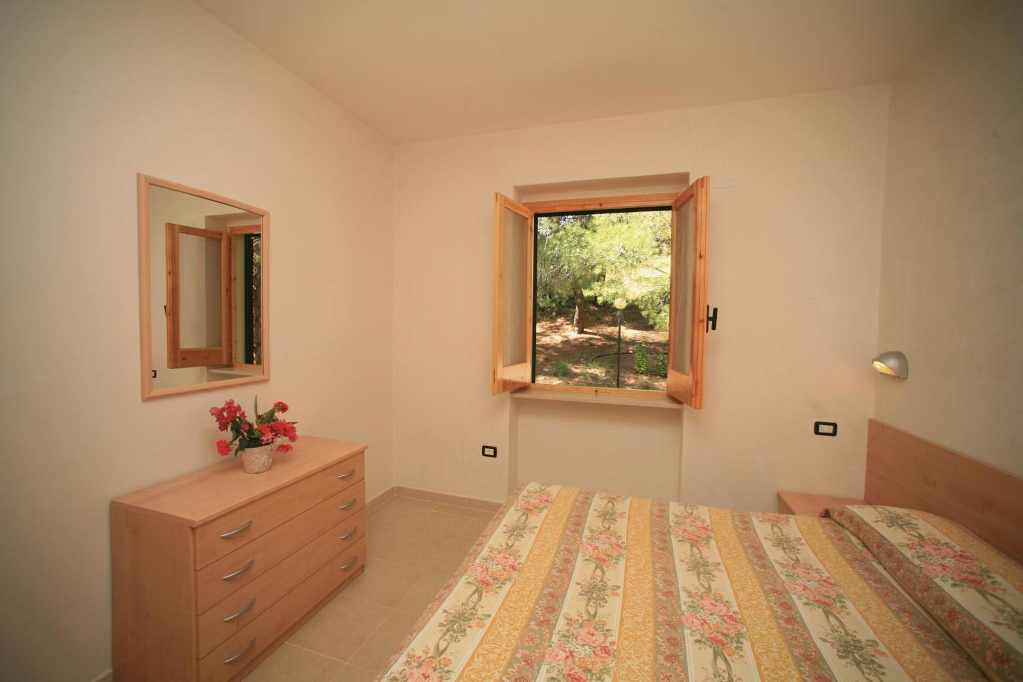 Residence San Luca Vieste Bagian luar foto