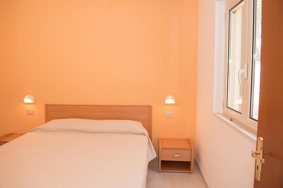 Residence San Luca Vieste Bagian luar foto